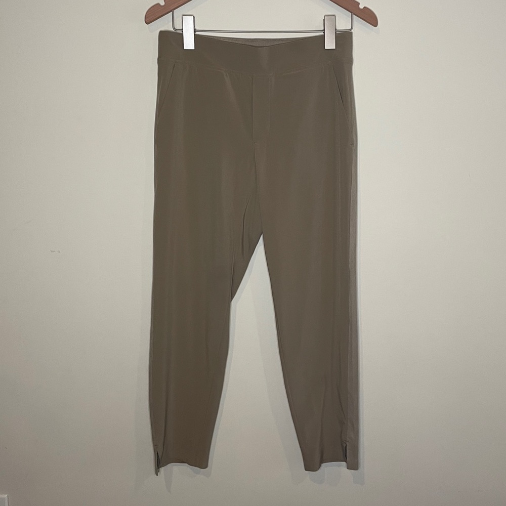 Athleta Brooklyn Ankle Pant Brownstone Beige 4P